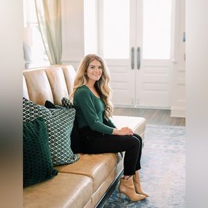 Express High Rise Black Cropped Flair Jeans